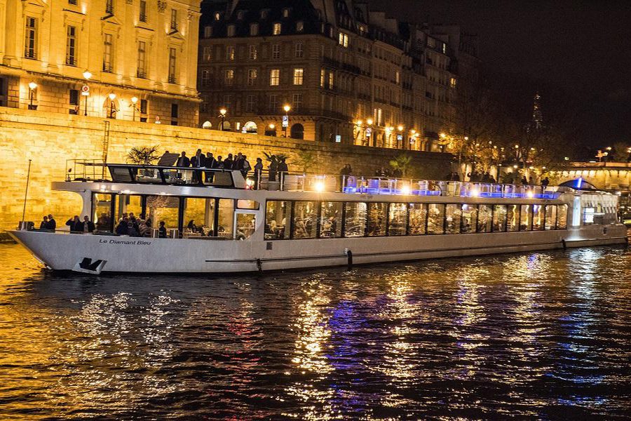 diamant-bleu-exterieur-droite diamant bleu exterieur droite