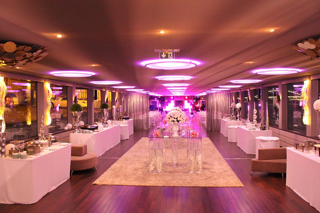 Diamant-Bleu-interieur-péniche-sur-seine Diamant Bleu interieur peniche sur seine